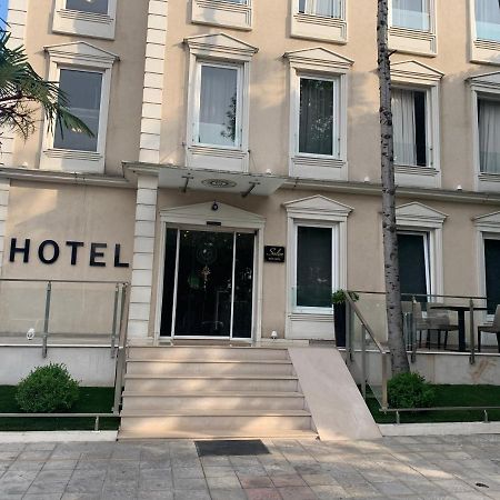 Soleo Hotel Tirana Bagian luar foto