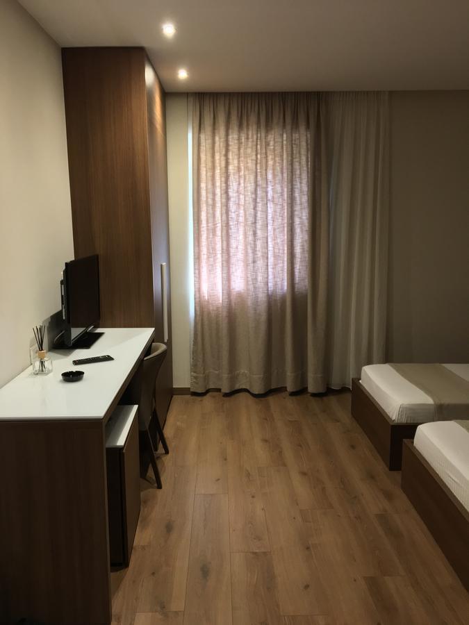 Soleo Hotel Tirana Bagian luar foto